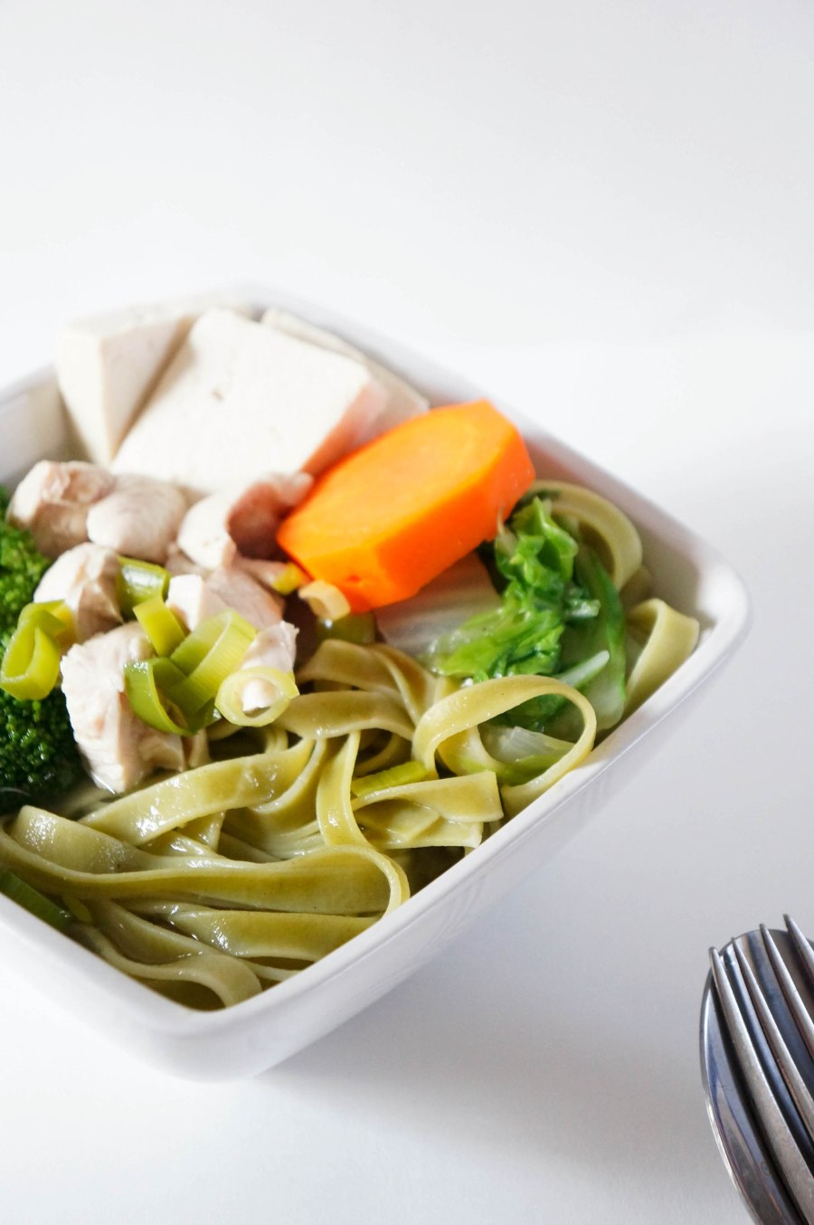 Garlic soup with pasta 2